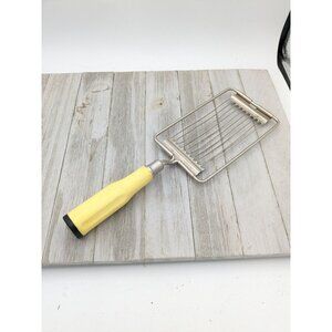 Progressus Miracle Tomato Slicer Kitchen Gadget Yellow Handle Italy